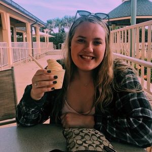 Meet your Posher, Emma